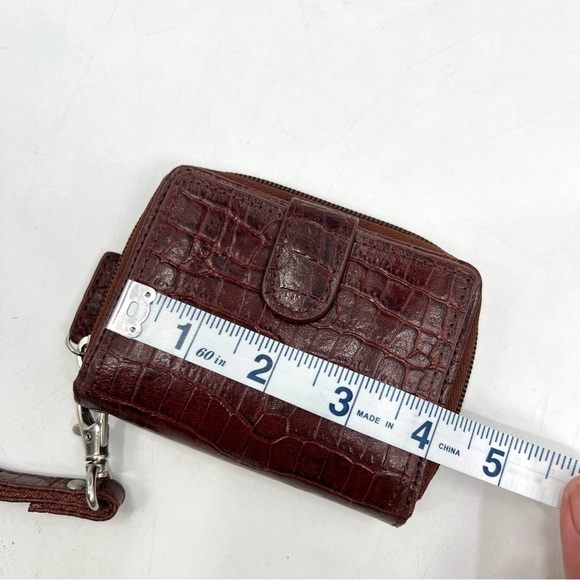 WALLETBE Woman's Croco Embossed Leather Wallet Card Holder Wristlet - Picture 8 of 10